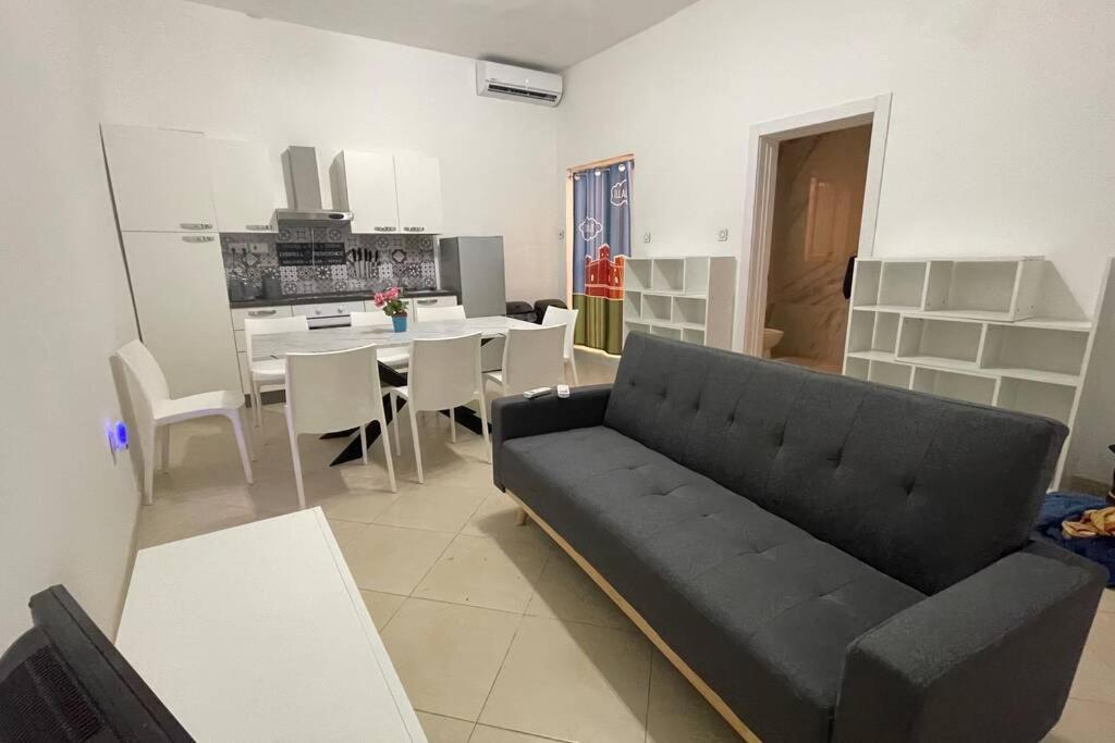 2 Bed Apt In Heart Of St Julians - 5Min From Seafront St. Julian's Zewnętrze zdjęcie