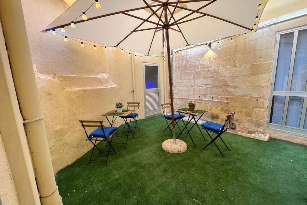 2 Bed Apt In Heart Of St Julians - 5Min From Seafront St. Julian's Zewnętrze zdjęcie